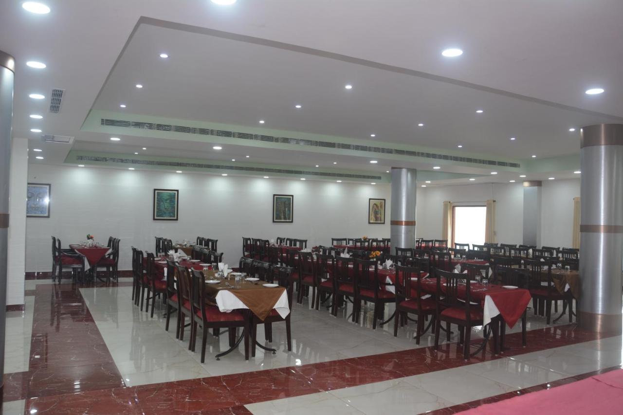 Hotel The Royal Residency Bodh Gaya Exterior foto