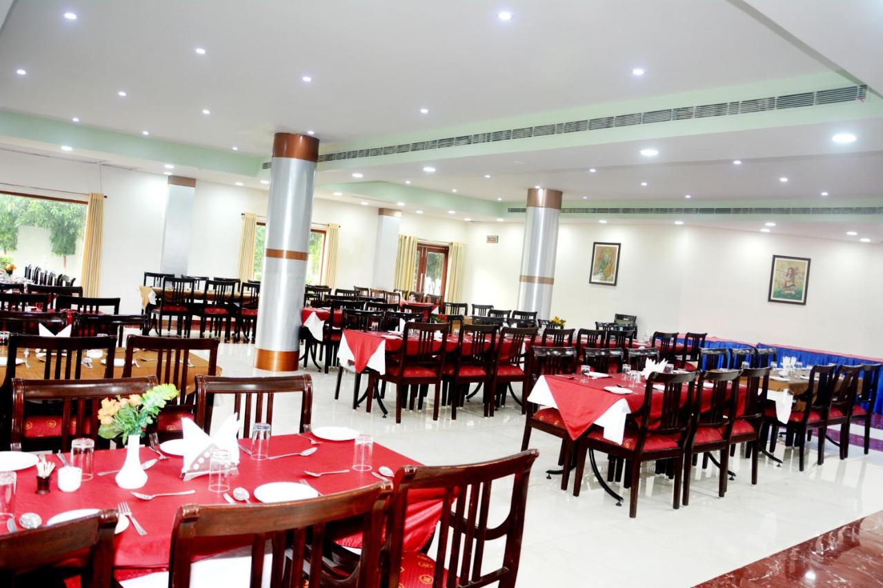 Hotel The Royal Residency Bodh Gaya Exterior foto